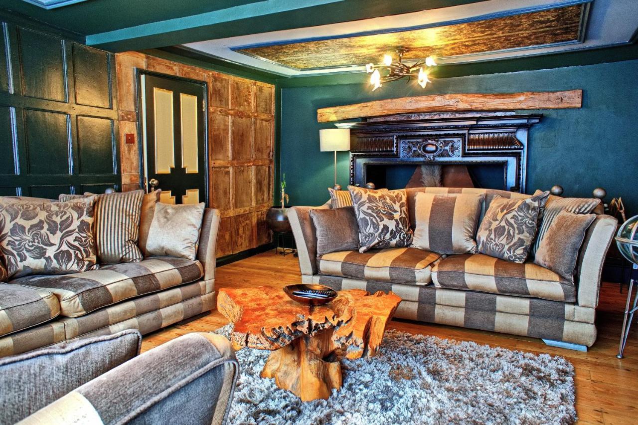 Luxury 9 Bed Manor House Hot Tub Cinema Room Skytv Saffron Walden Exterior foto